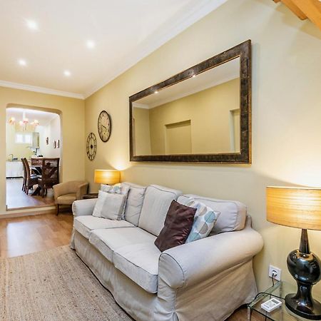 Belem Skinny House Lisbona Esterno foto
