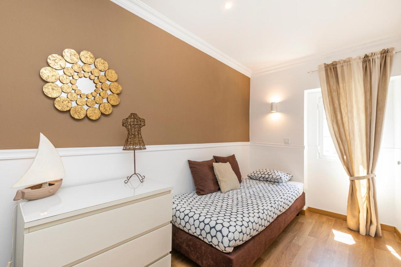Belem Skinny House Lisbona Esterno foto