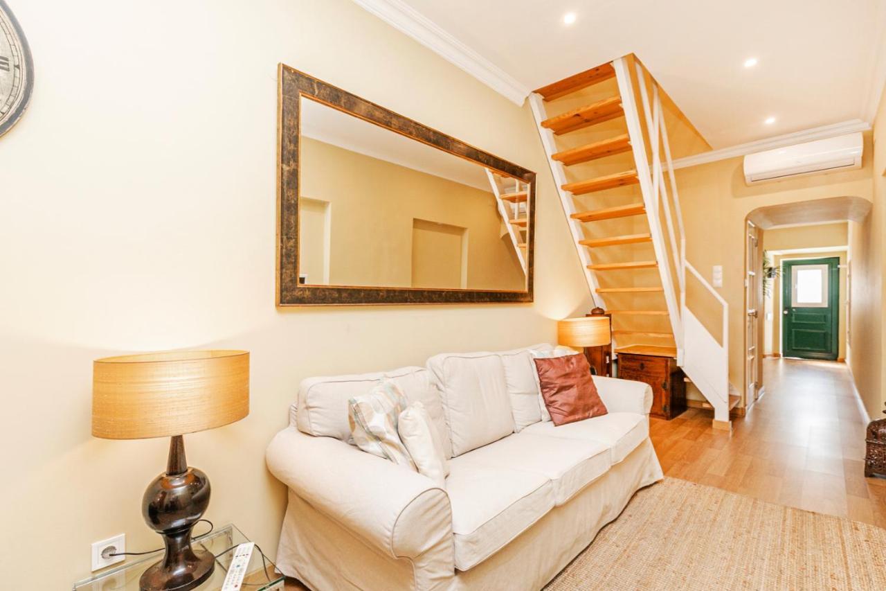 Belem Skinny House Lisbona Esterno foto